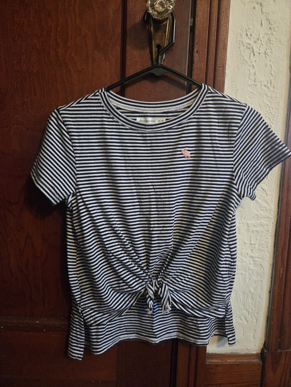 Abercrombie Kids Girls Size 9/10 Short Sleeve Shirt/T-Shirt, Blue White Stripe